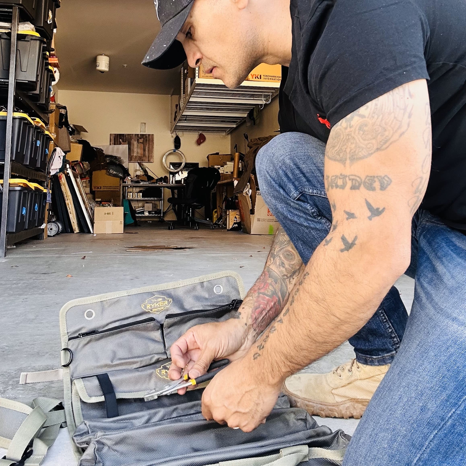 Pro Official Tool Roll Organizer “ 4 Detachable Tool Pouches + Wrench Organizer