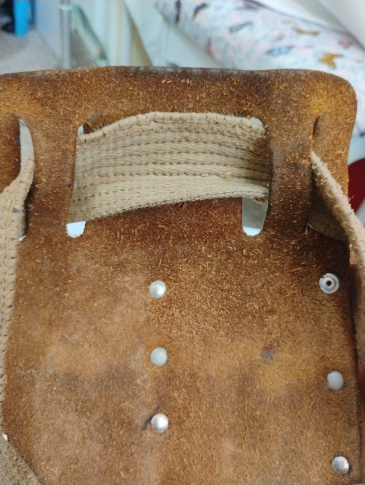 velcro 8-POCKET TAN LEATHER TOOL POUCH USA used with wear stamped VELCRO