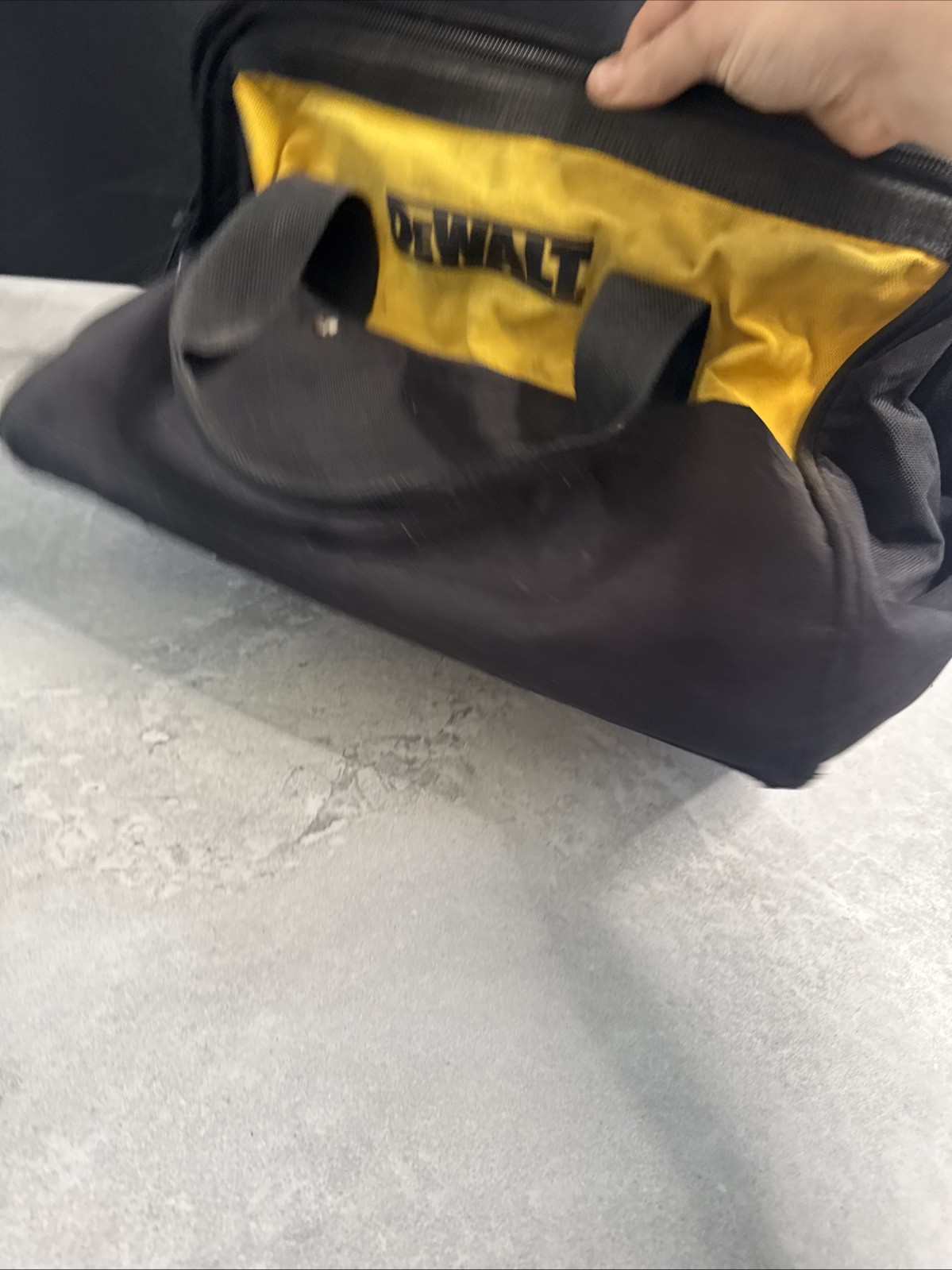 DEWALT DCK019 Tool Bag About 13″ x 9″ x 8″ Bt44