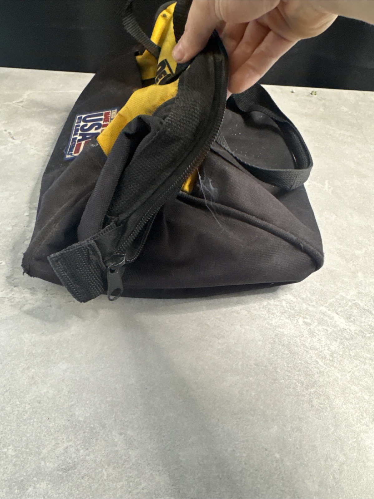DEWALT DCK019 Tool Bag About 13″ x 9″ x 8″ Bt44