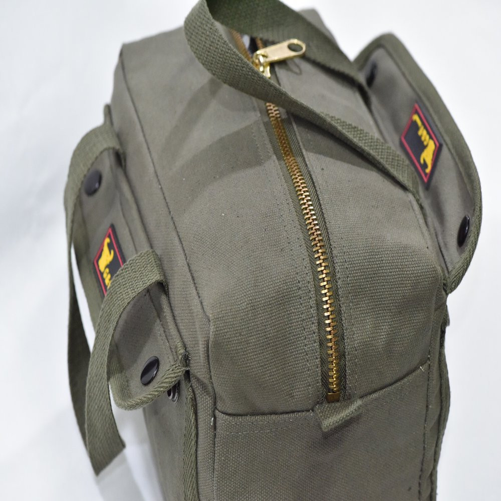 Heavy Duty Ample Storage Tool Bag Brass Zipper and Side Pockets Bag Cars Garden