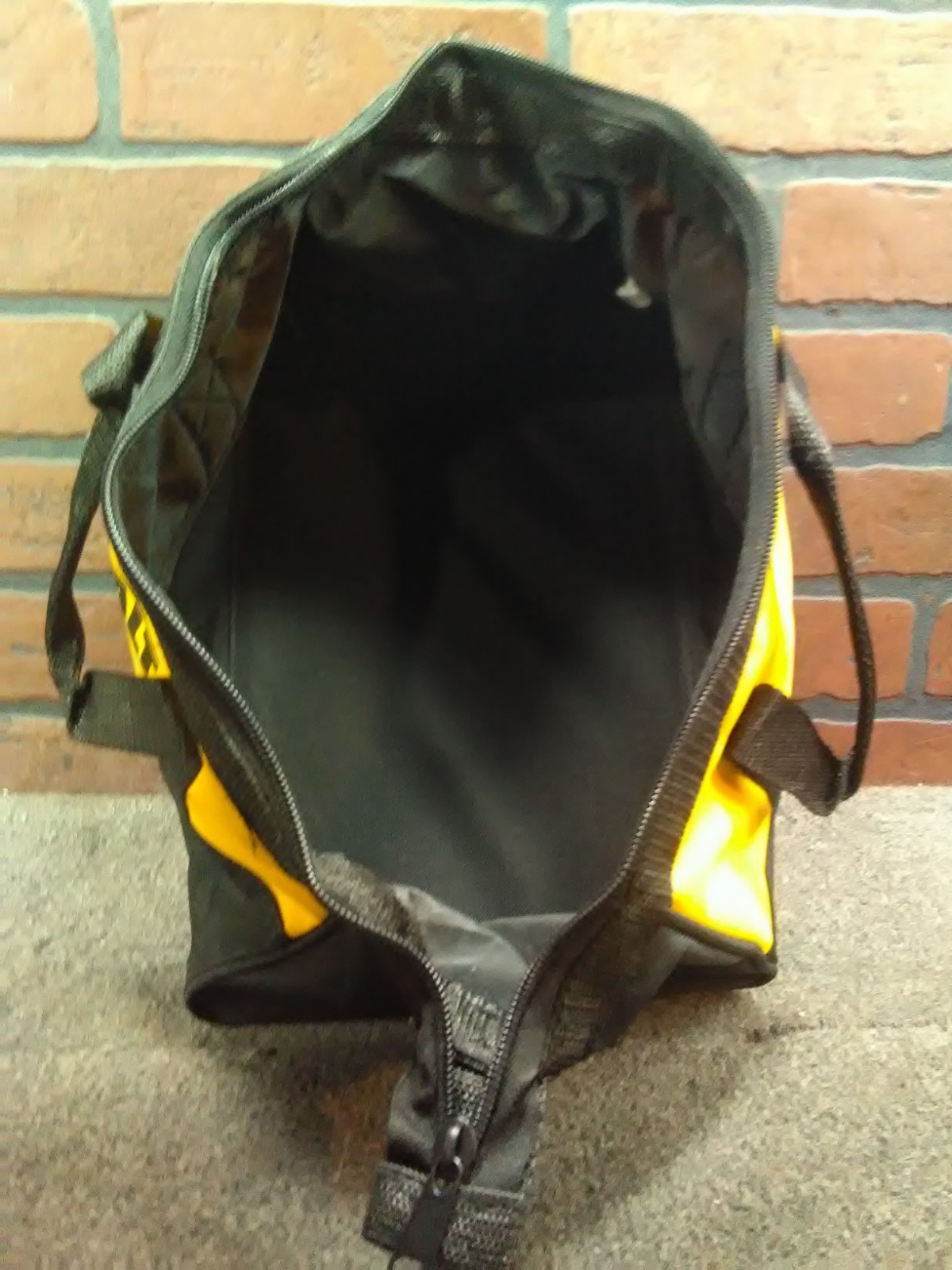 DeWalt 11″ HD Canvas Contractor Tool Storage Bag-***NEW***