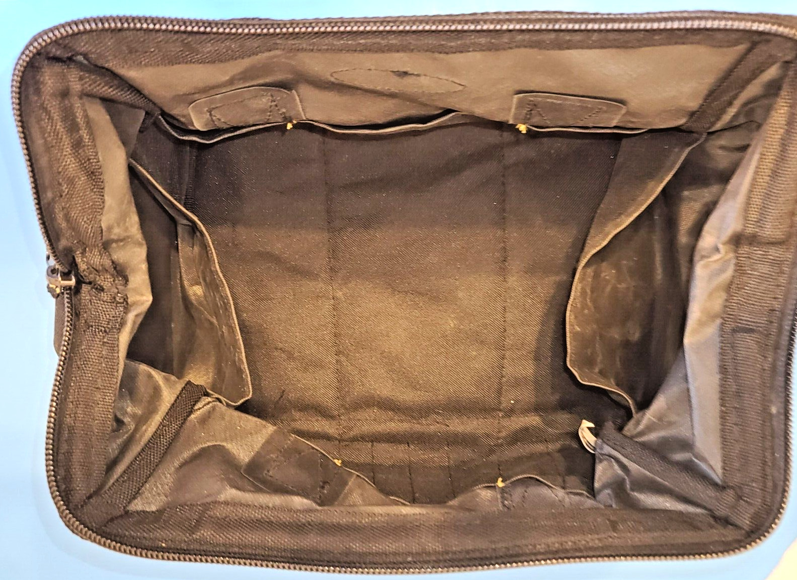 Voyager Soft Tool Bag Fifteen Inside Pockets with Six Outside Pockets FREE SHIP!