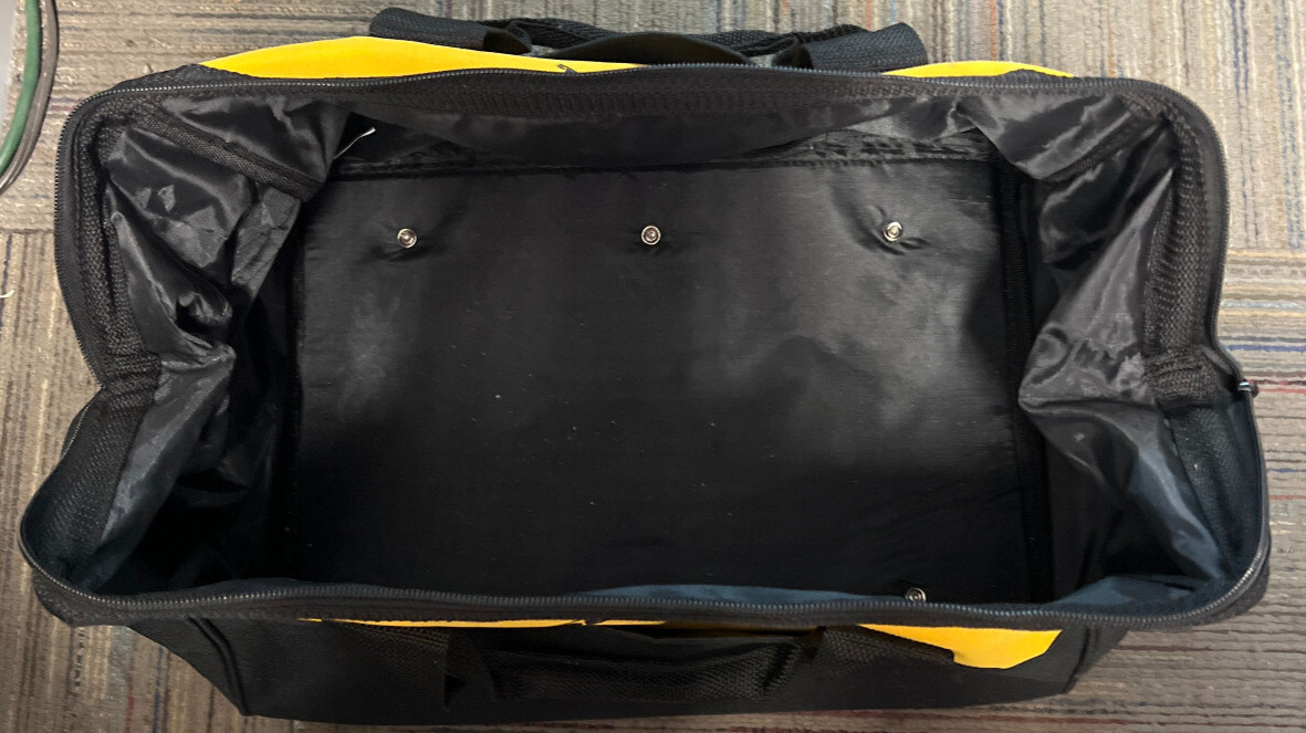 DeWalt Nylon Tool Bag Heavy Duty 17 in x 12 in x 11 in