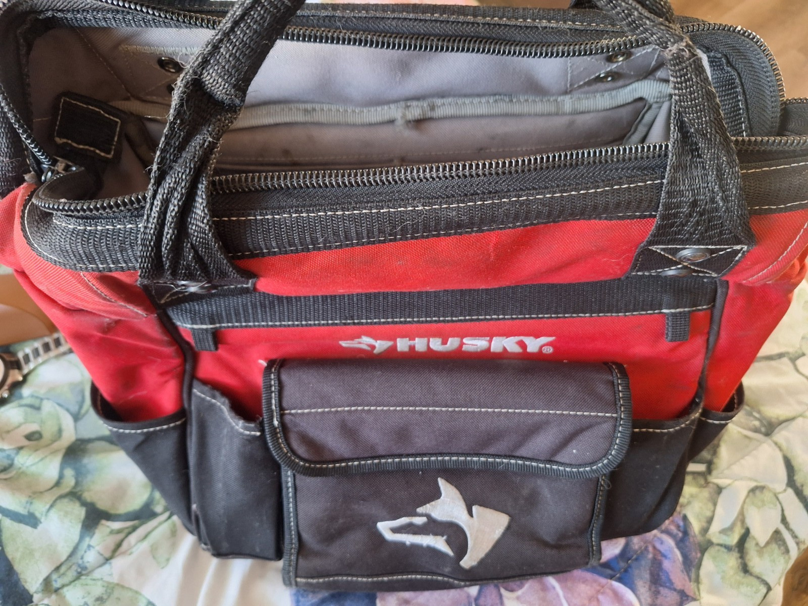 Husky 15 Inch Contractor’s Multi-Purpose Water-Resistant Tool Bag