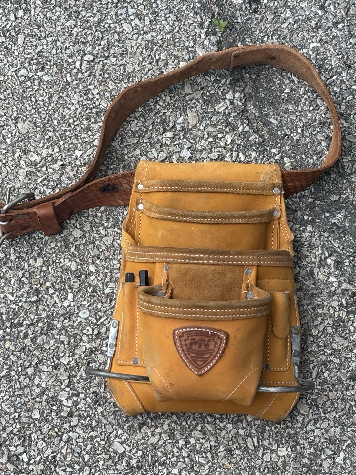 McGuire Nicholas Leather Carpenter Tool Pouch Nail Bag Belt Heavy Duty/ Belt
