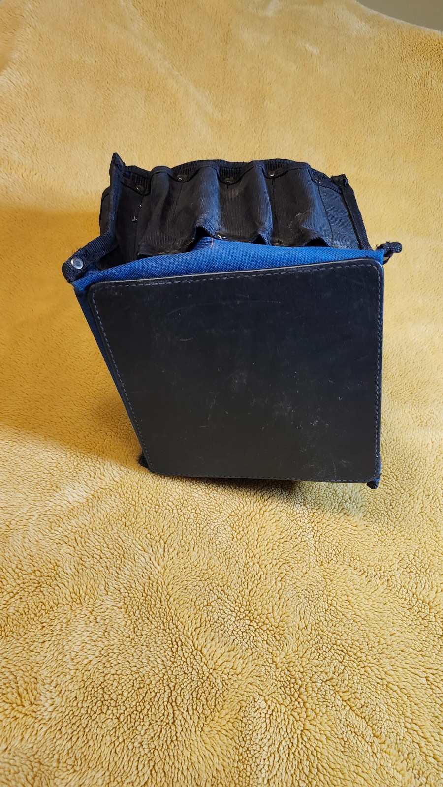 used IDEAL Electrical 35-441 Master Electrician’s Tote Tool Bag – Black/Blue