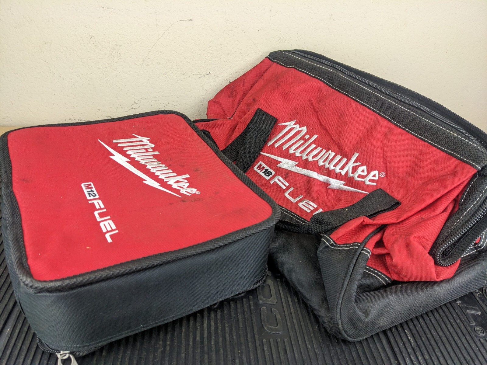 #bc983 Milwaukee M18 M12 17” Tool Bag with Pockets + M12 Cordless Tool Case