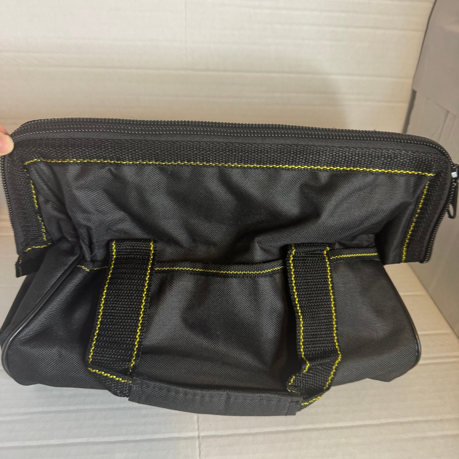 Voyager 12-Inch Portable Tool Bag with 21 Pockets and 24lb Capacity