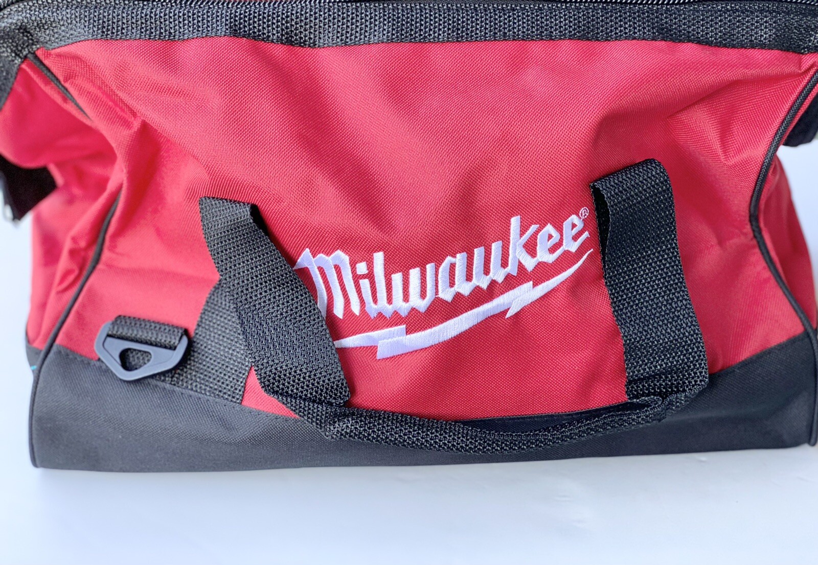 Milwaukee M18 M12 17” x 11” x 10” Contractors Tool Bag w/ 6 Inside Pockets New