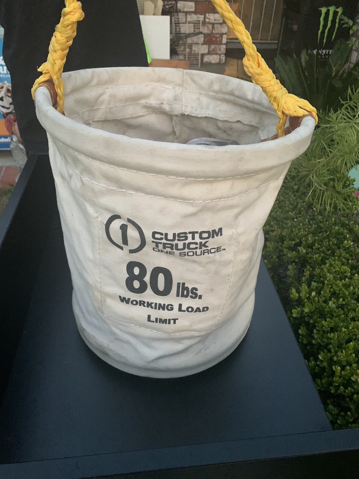 Estex 2070 Plastic Bottom with Snap 12 x 15 inch Tool Bucket 80 lbs NWOT
