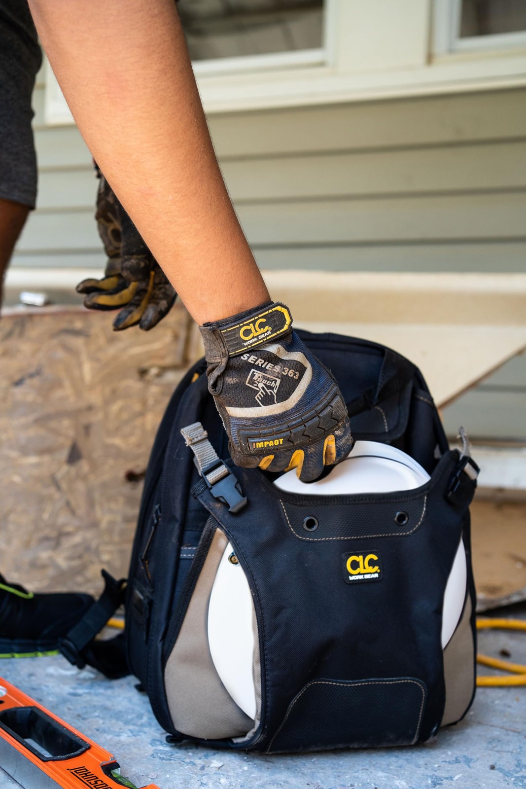 Heavy Duty Tool Backpack With 44 Pockets Dual Handles And Back Support