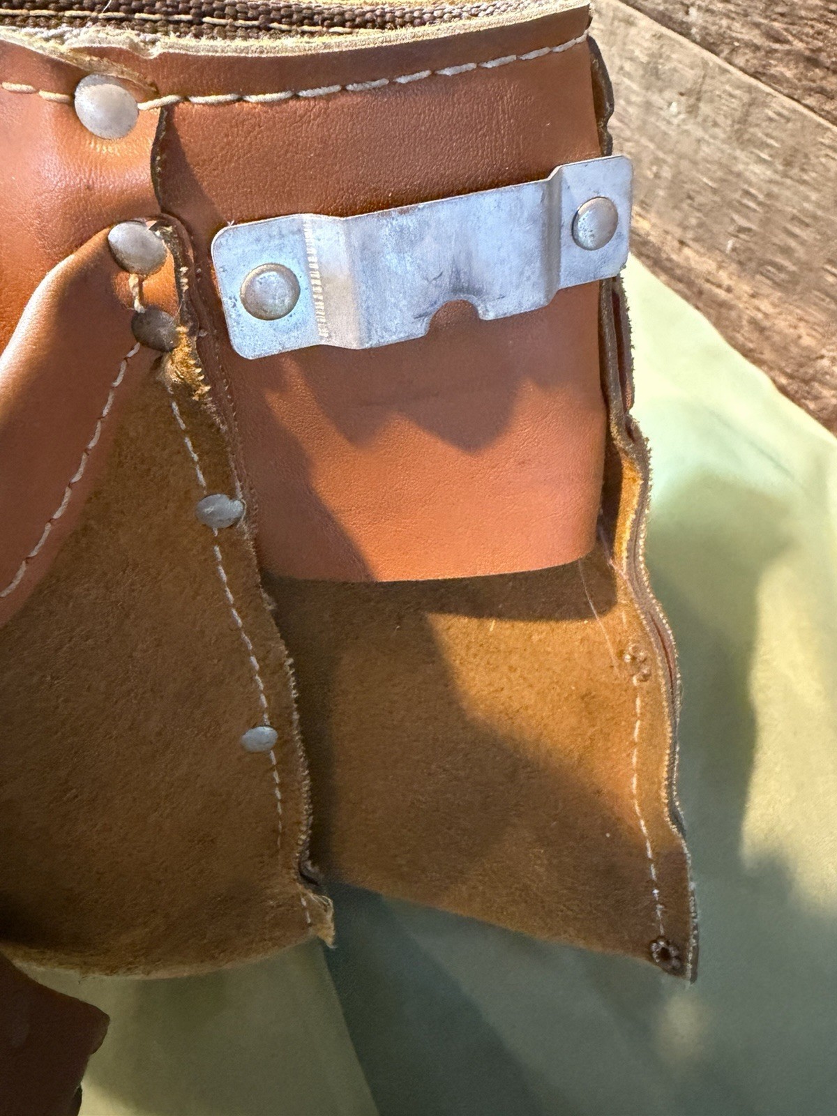 Genuine Suede Leather Tool Belt – Light Tan Leather Good Cond