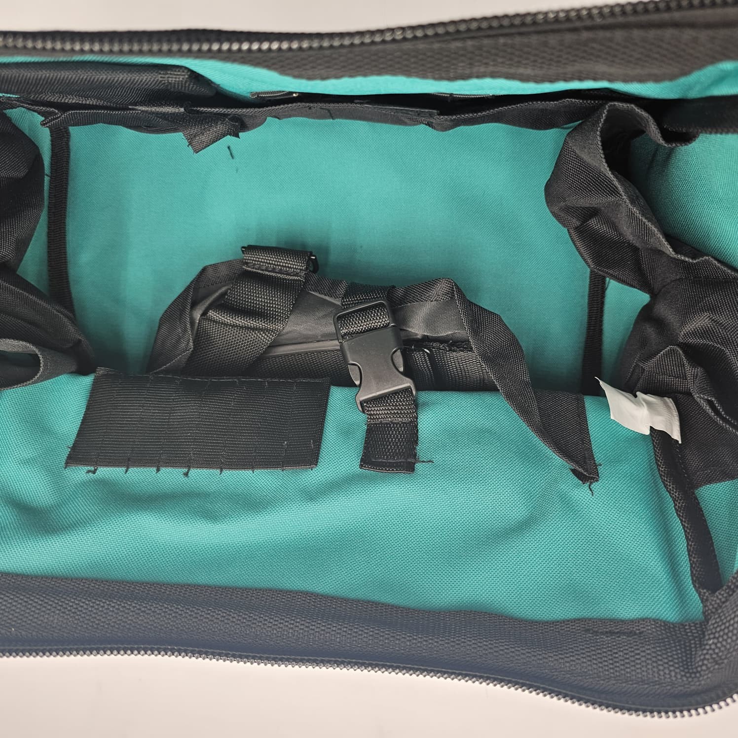 Bulk of 25 Makita Durable Nylon Tool Bag With Zipper Closure & Handles