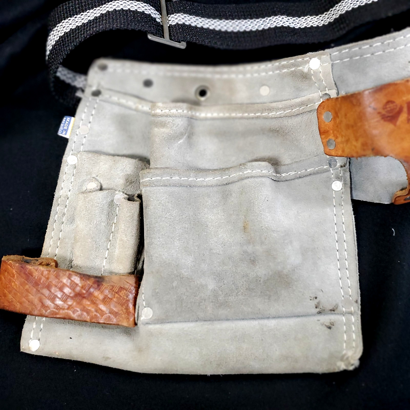 Rooster Leather Carpenter Tool Pouch Belt R-499-2 Utility – Missing Buckle