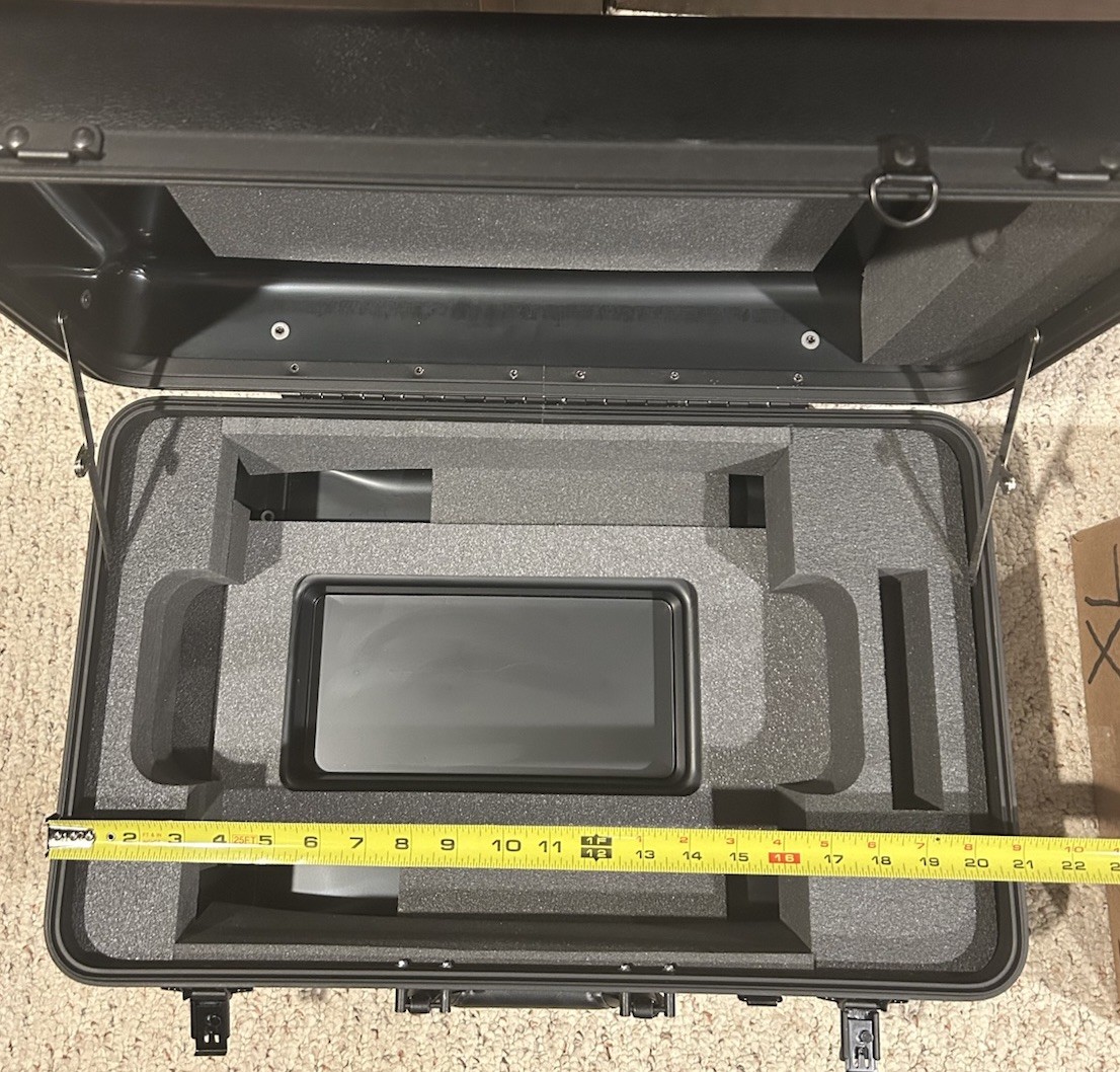 Heavy Duty Chicago Case Company Black Travel Case On Wheels-Excellent