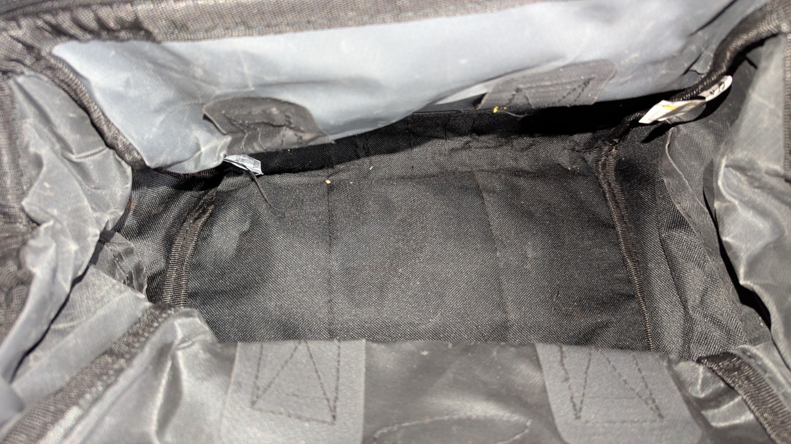 Voyager 12″ Tool Bag 24lbs Capacity Black New w/ Tags Polyester