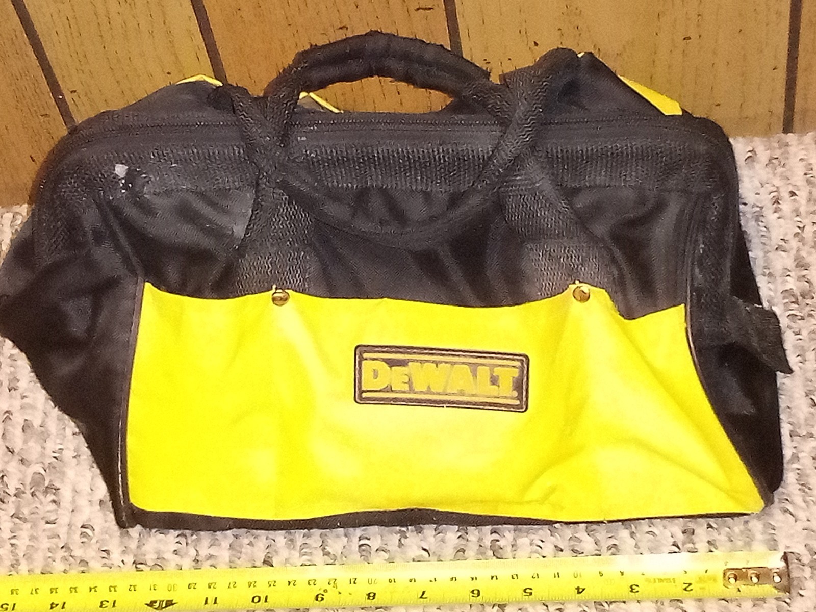 DEWALT 18″ Heavy Duty Contractor Tool Bag
