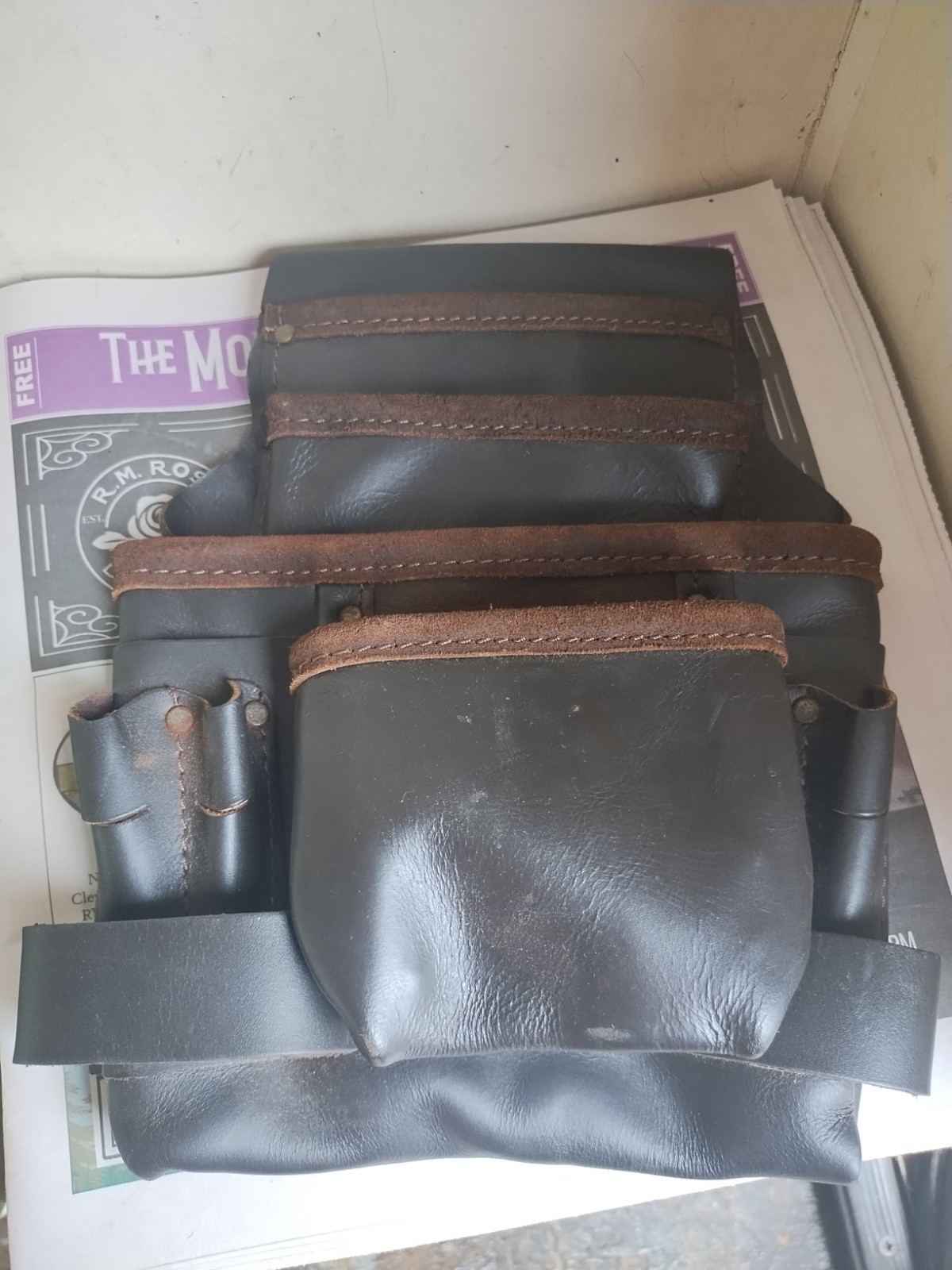 Voyager Oil Tanned Leather Tool Pouch 47635 Brown Rivet Reinforced Pockets