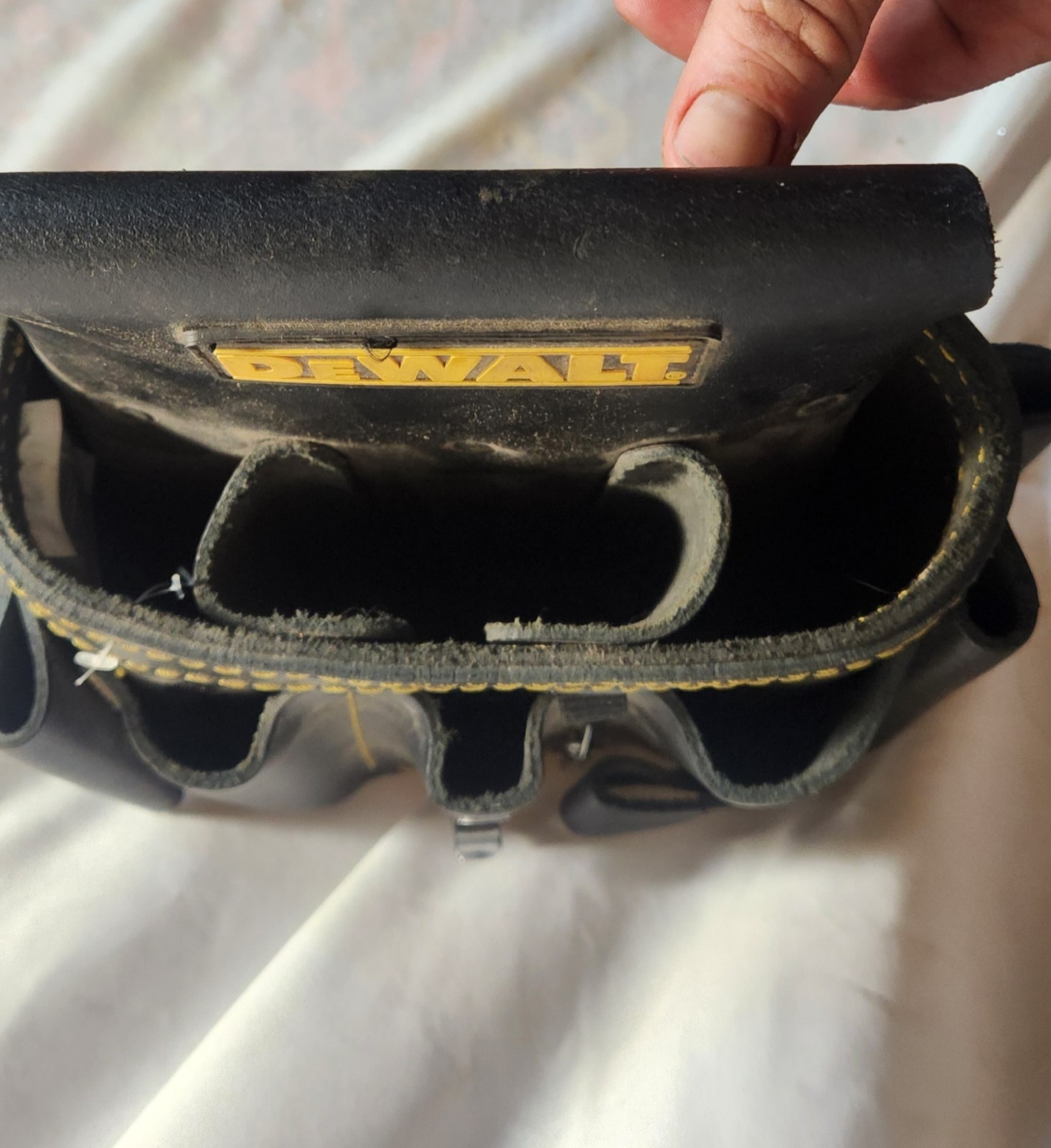 DEWALT Black Leather Tool Belt Pouch Tool Holster with Multiple Pockets