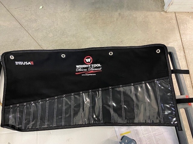 Wright Tool 758-ROLL Denim Tool Roll – 35-1/4″ x 19-3/4″ – 18 pockets – NEW
