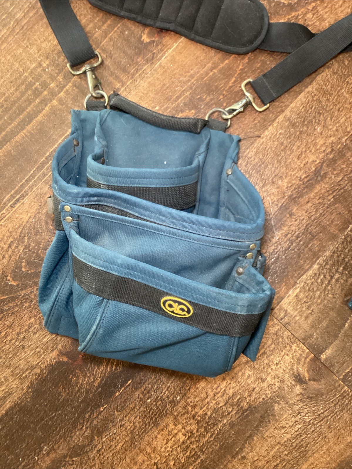 Custom Leathercraft (CLC) tool belt system, model 1614 With Extra Tool Holder