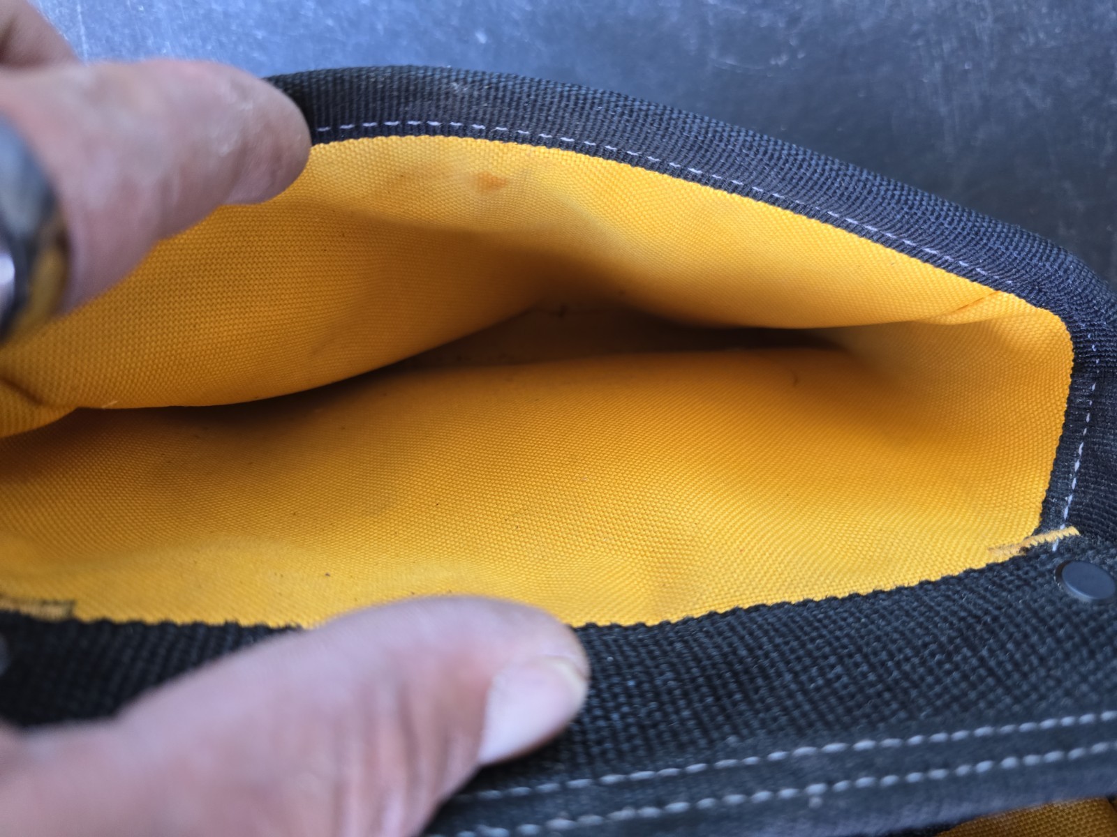 Dewalt 58g015 Graphite Tool Pouch Belt Bag Multi Pocket Organizer Worksite Used