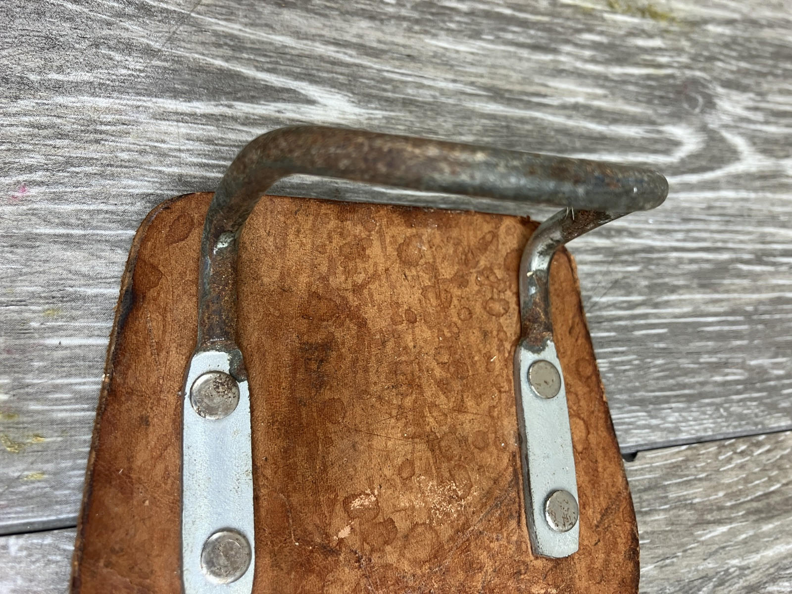Nicholas Cowhide Hammer Loop Top Grain #439