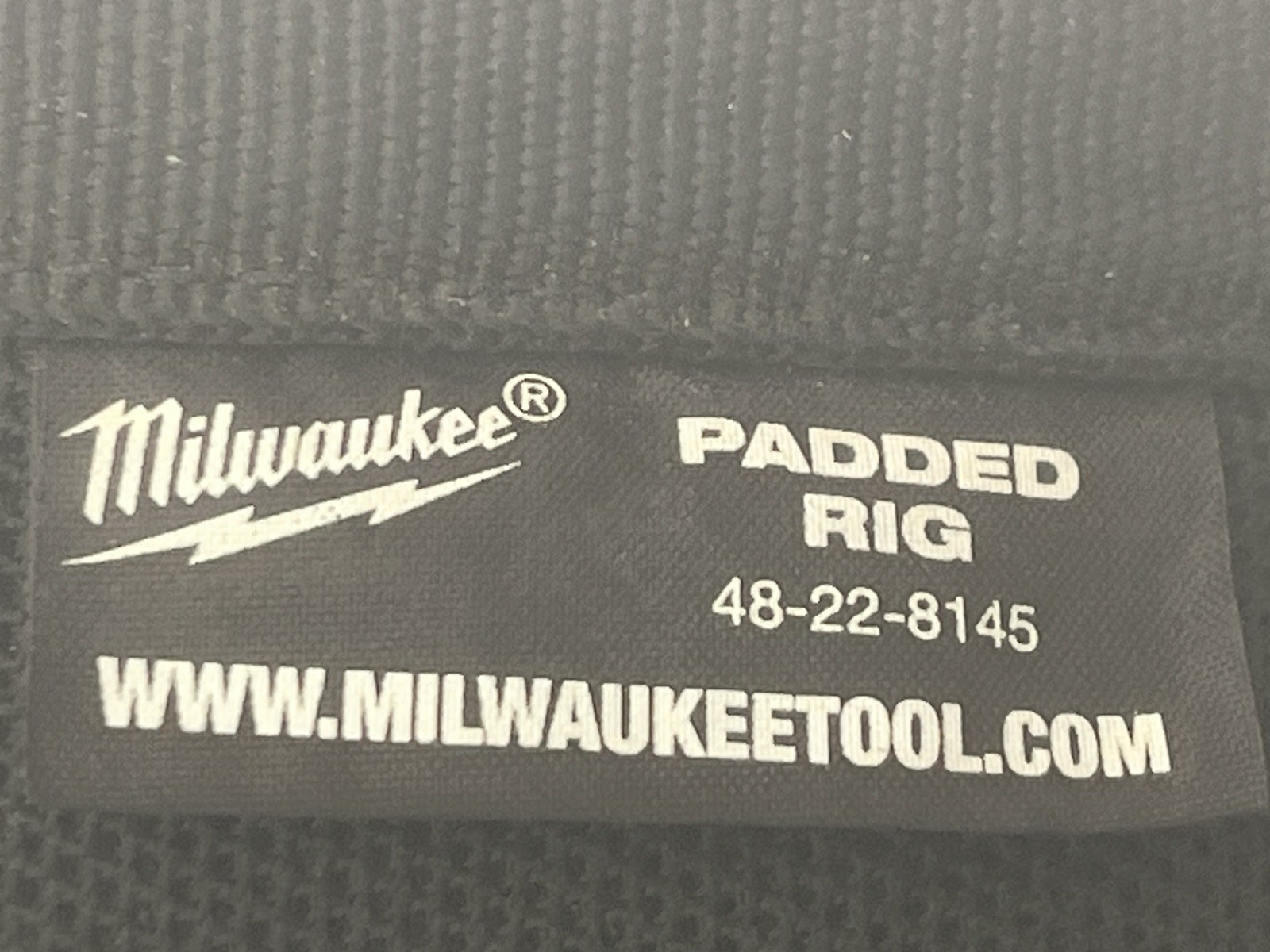 Milwaukee 48-22-8120 30 – 53-Inch 24-Pocket Suspension Rig Contractor Work Belt