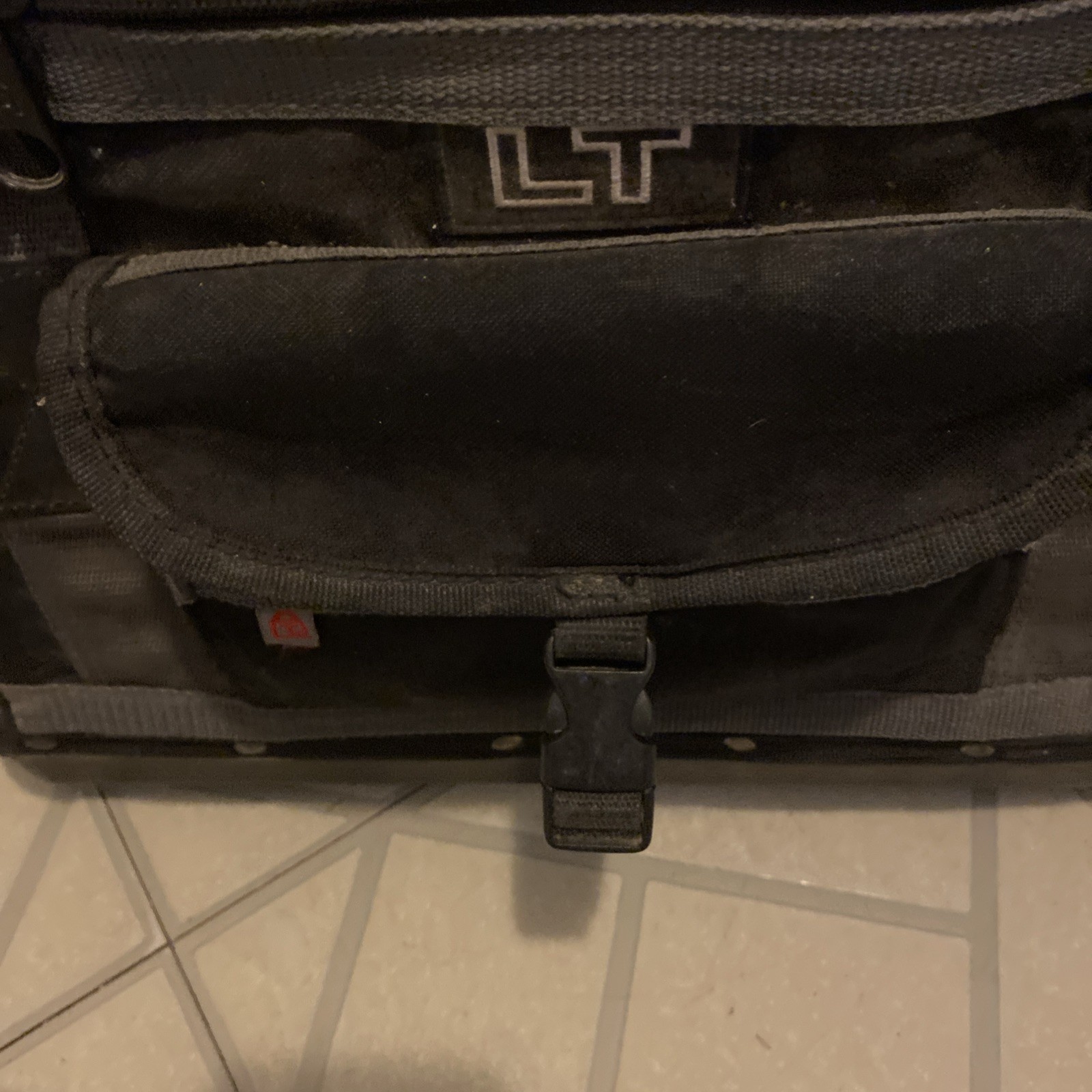 VETO PRO PAC LT ,looks Rough Missing Straps AS IS For Parts,READ
