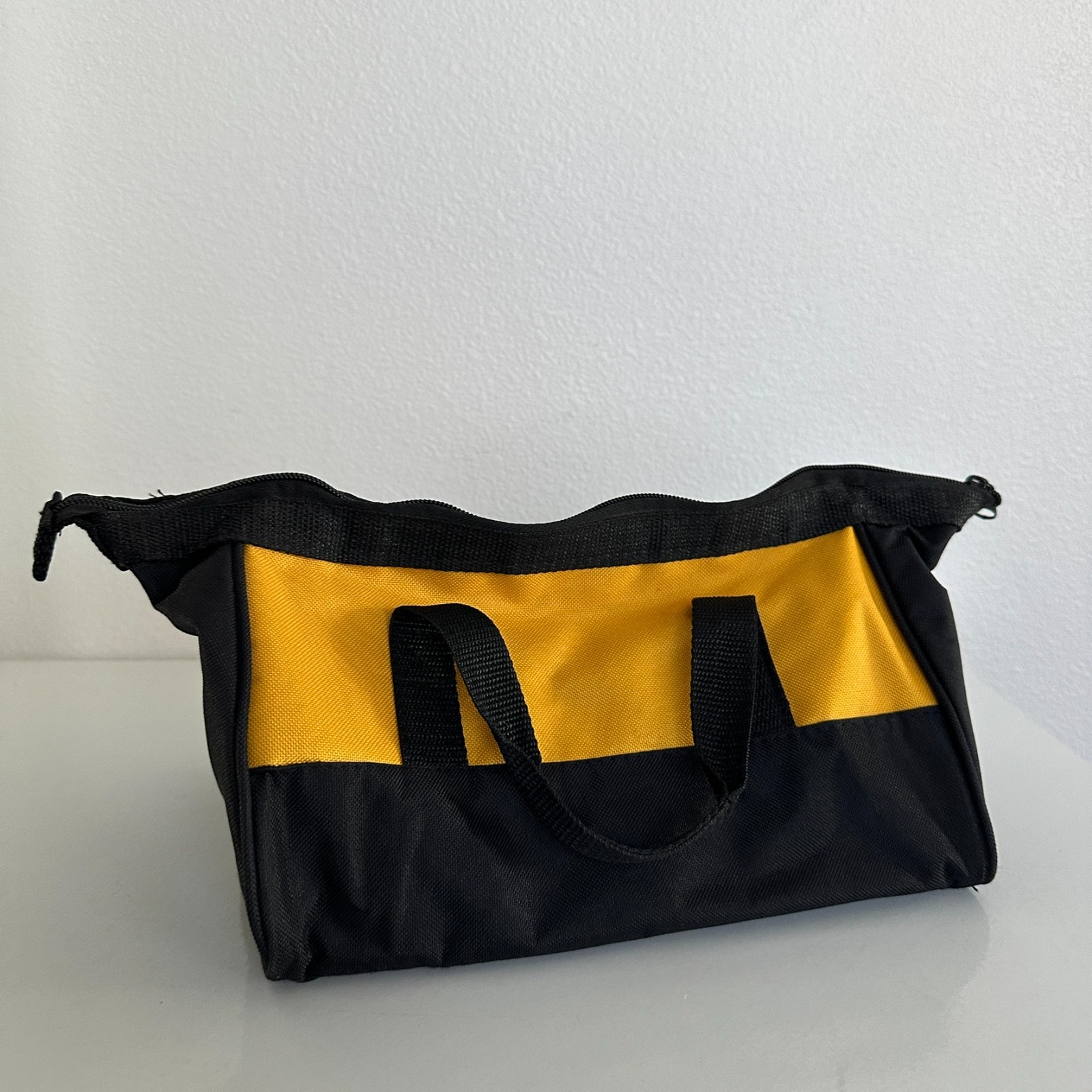 NEW DeWalt Ballistic Nylon Tool Bag Yellow Black Top Handle Zipper 12″x8″x6″
