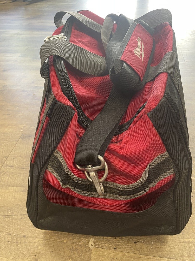Milwaukee – 48-22-8322 – 20″ PACKOUT Tool Bag – PPSKN (366353)