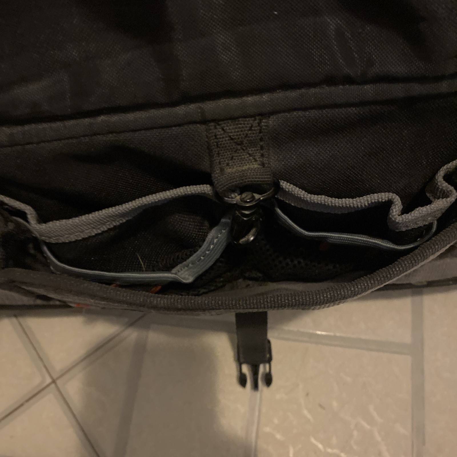 VETO PRO PAC LT ,looks Rough Missing Straps AS IS For Parts,READ