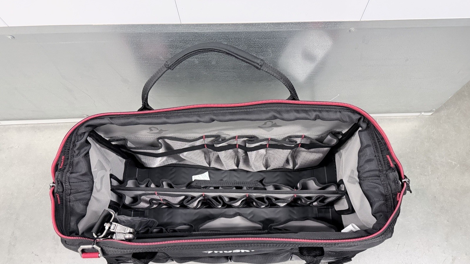 Husky Heavy-Duty 20 in. PRO Tool Bag NEW
