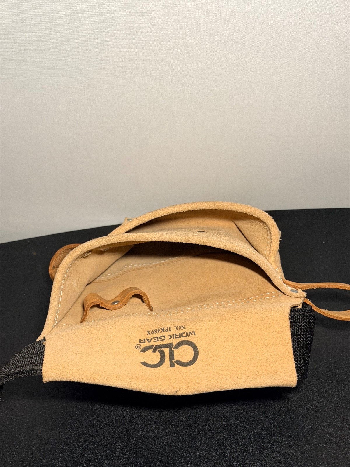 CLC Work Gear PK489X Soft Leather Pouch Tool Belt Tool Bag 7 slots Pre Owned