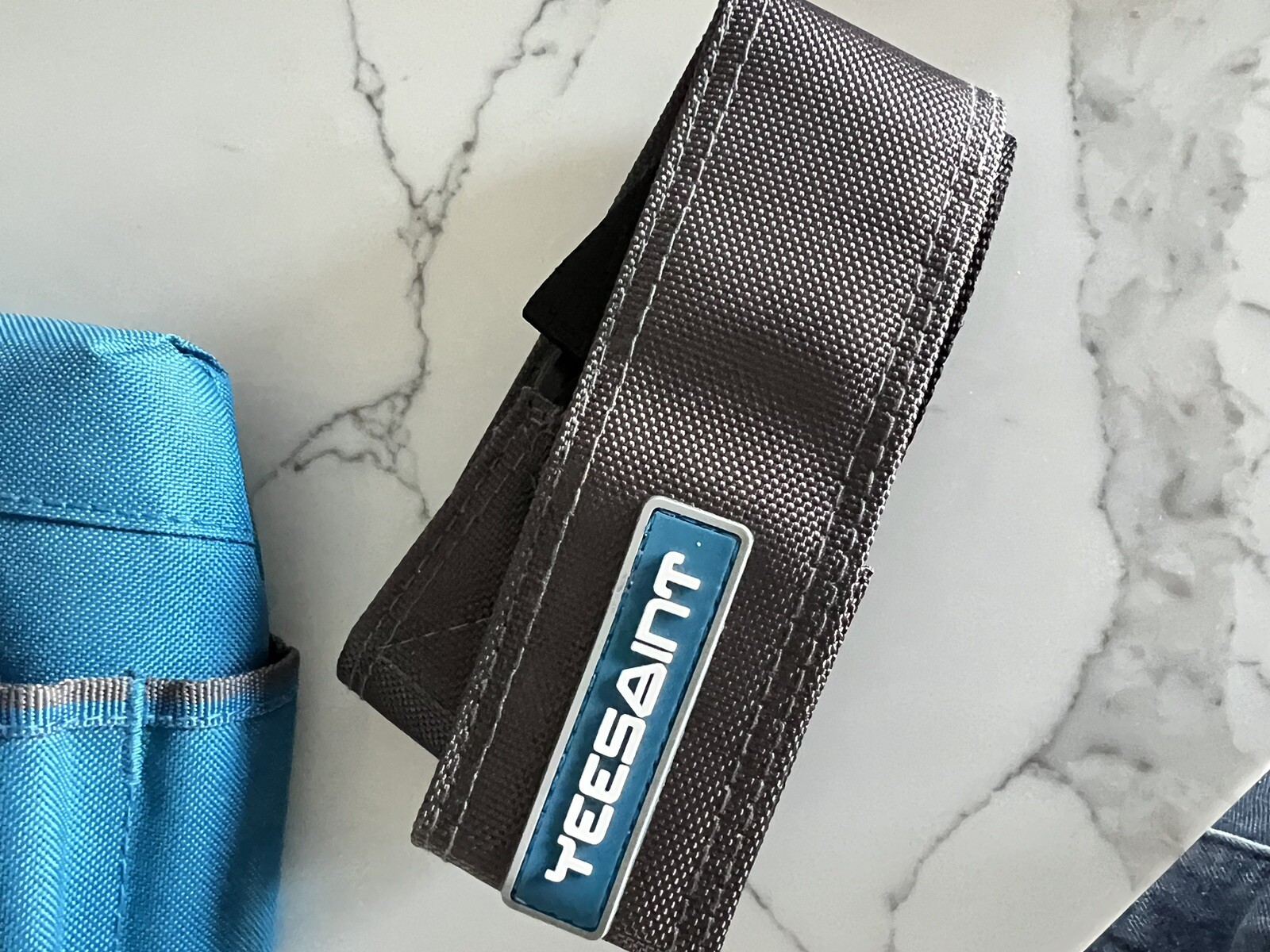 Yeesaint Tool Wait Bag 6 Pockets 30 inches wide 8 Deep Wide Tape Border Blue New