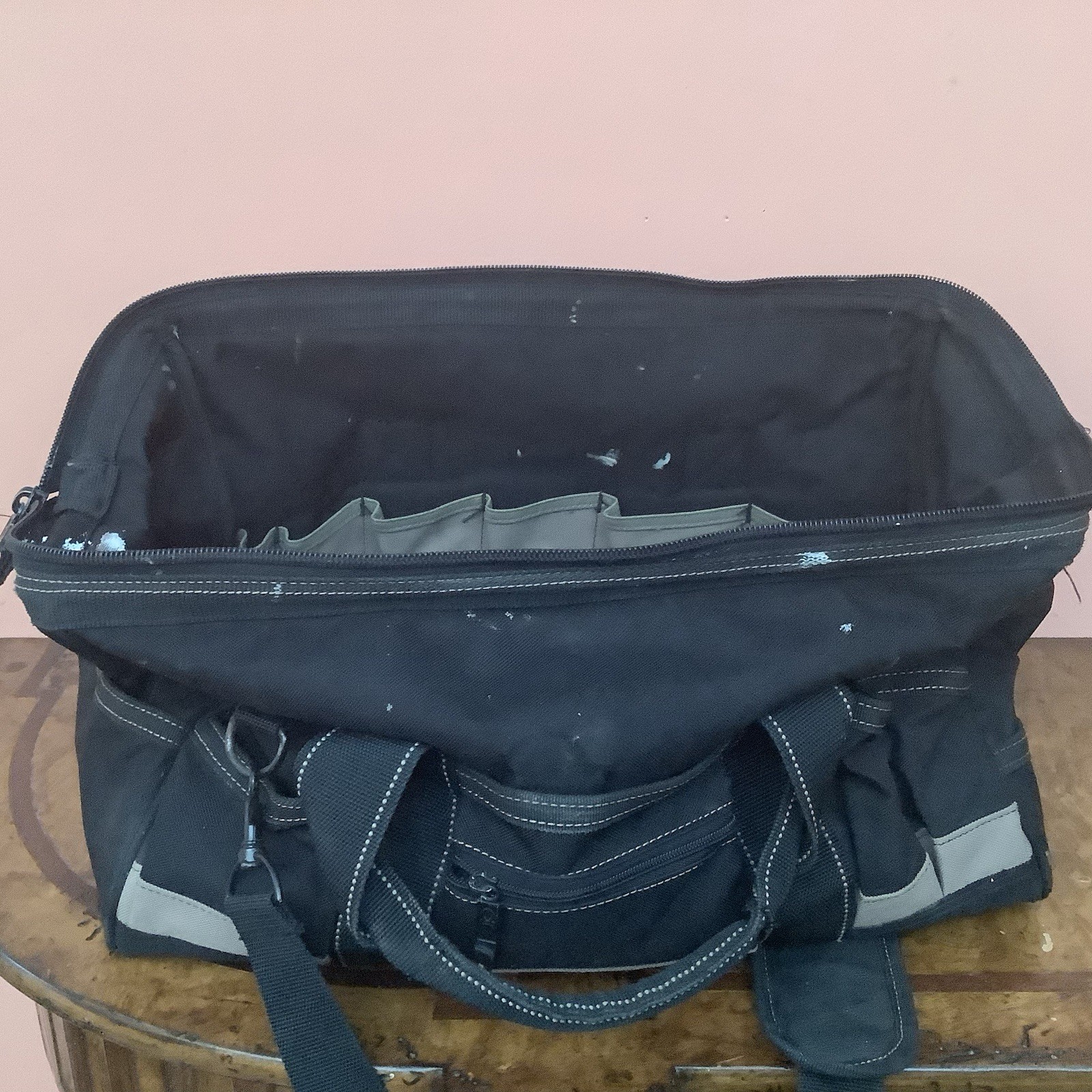 CLC 20 in. X 12 in. Polyester Tool Bag 20 Pockets Zip Closure Black -Read