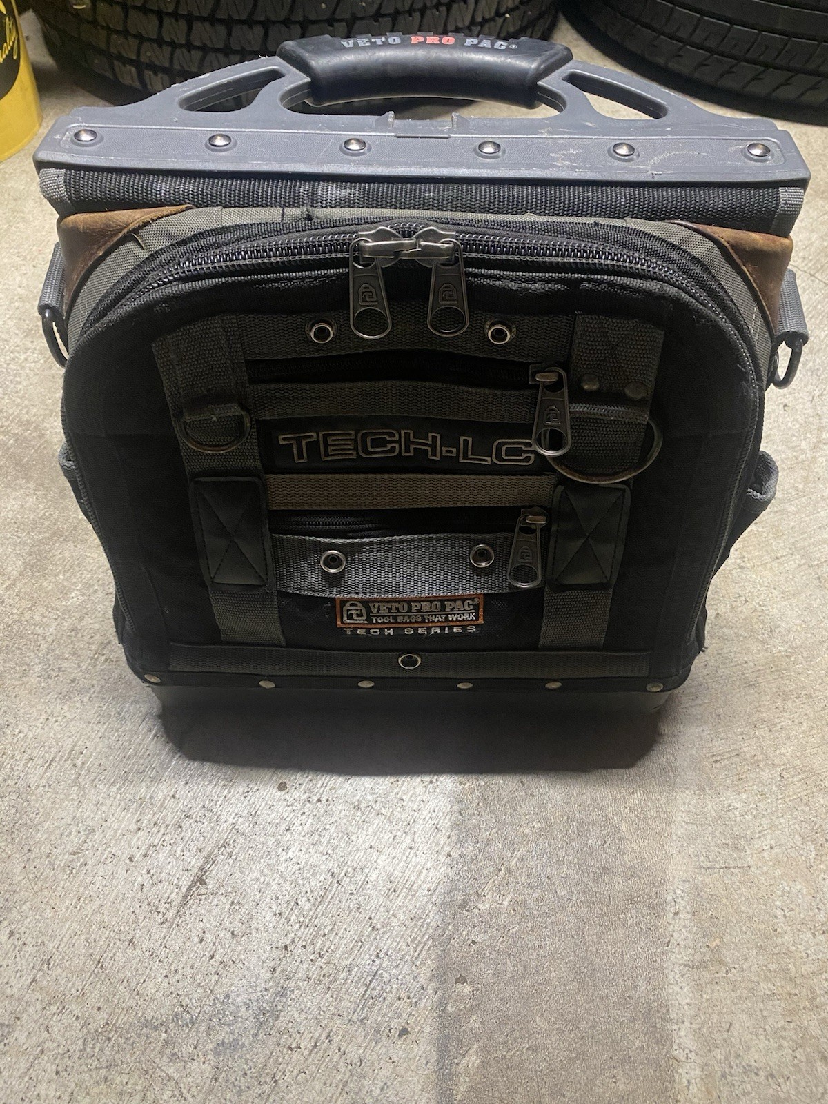 Veto Pro Pac Tech-LC Tool Bag – (Pre-Owned in Excellent Condition )