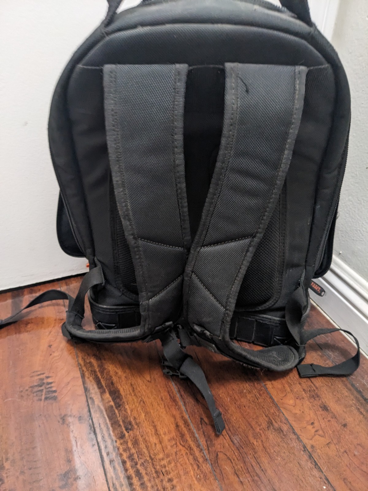 Klein Tools Backpack Tradesman Pro Multi Pockets Zippered Orange Black bag *NICE