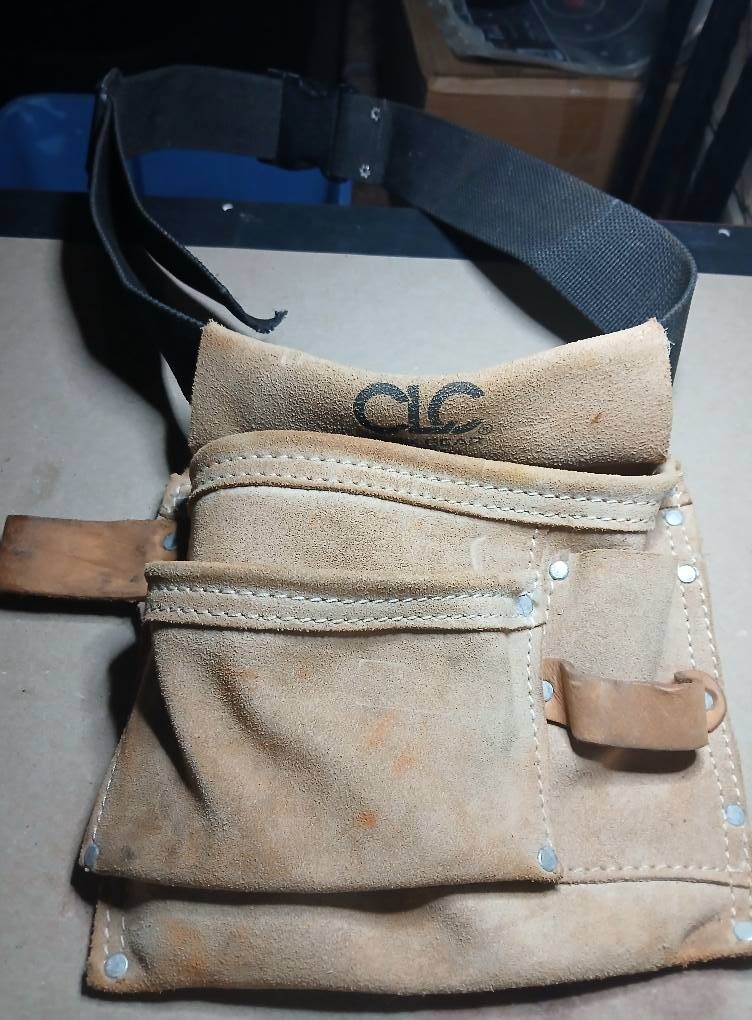 CLC # IPK489X Work Gear Softy Leather Pouch 7 slots with belt
