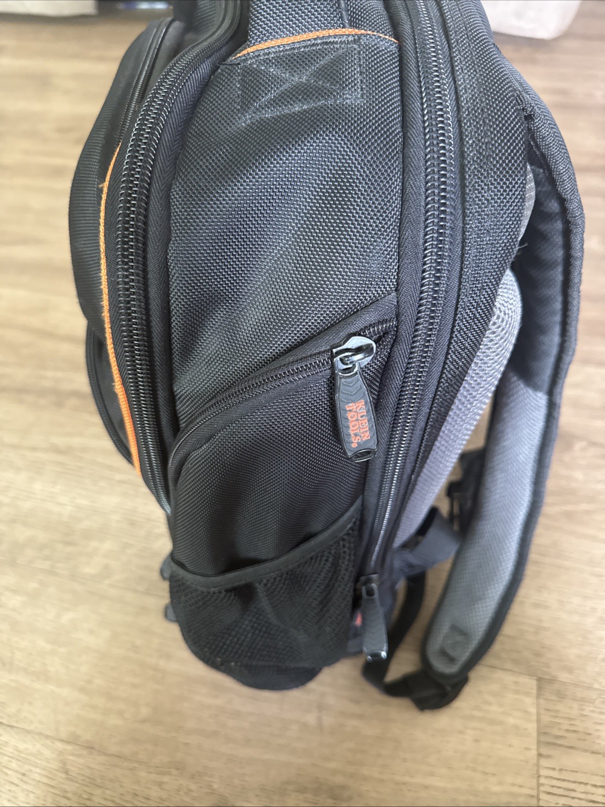 Klein Tools Tradesman Pro 25 Pocket Nylon Padded Backpack Tool Bag Laptop Pocket