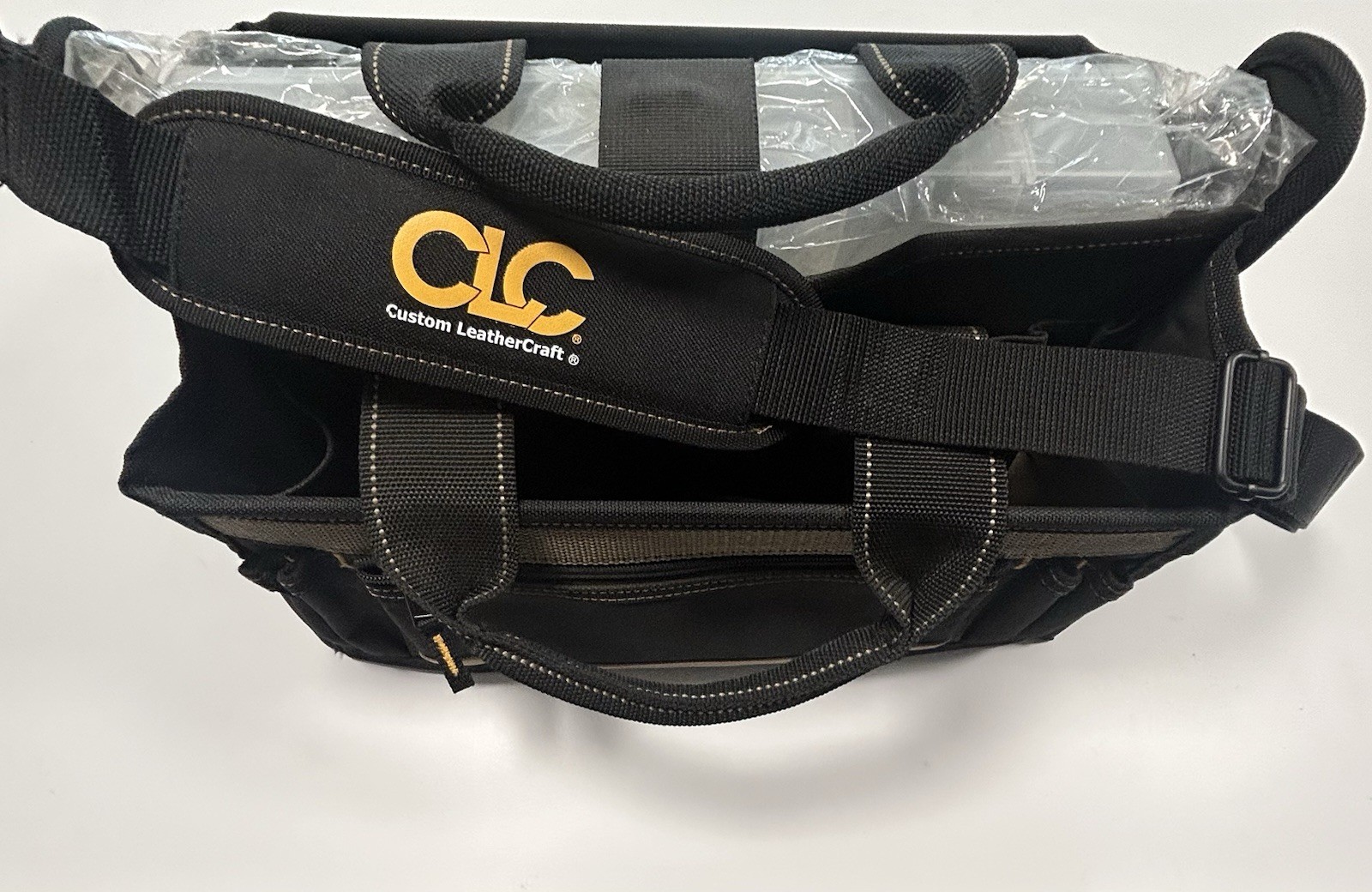 CLC Custom Leathercraft 1529 16-Pocket 16-inch Center Tray Tool Bag