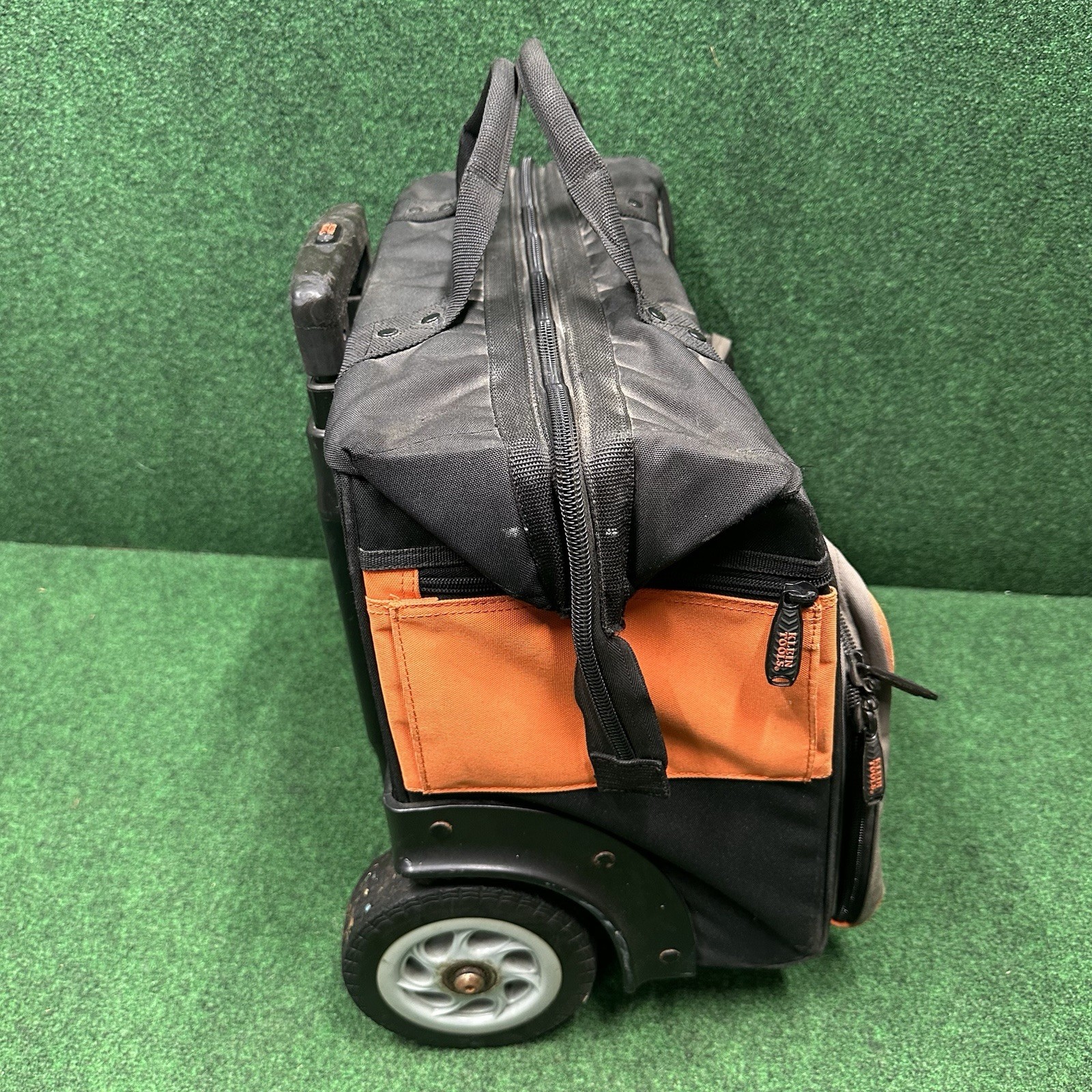 Klein Tools 55452RTB Tradesman Pro Organizer Rolling Tool Bag – Used