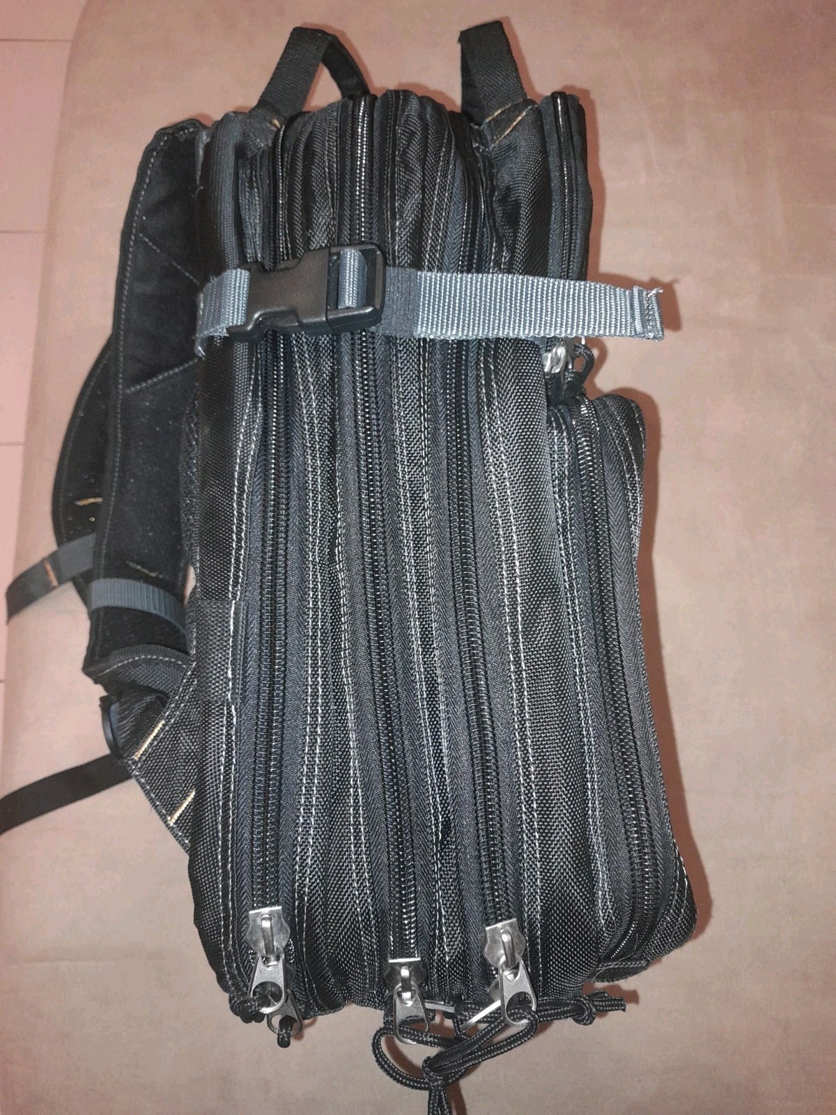 CLC Black Work Gear Leathercraft 1132 75-Pocket Tool Backpack New without Tag