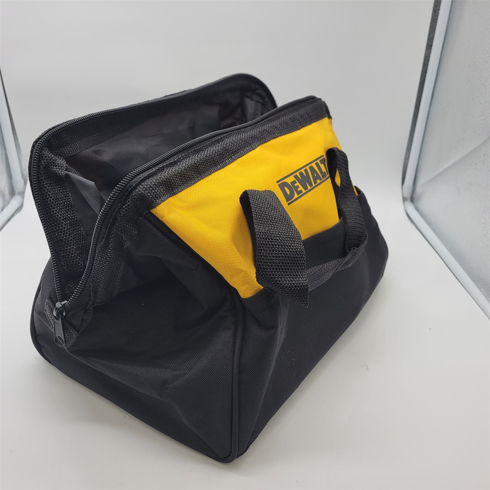 DEWALT 33CM» Mini Heavy Duty Contractor Tool Bag [N037466]