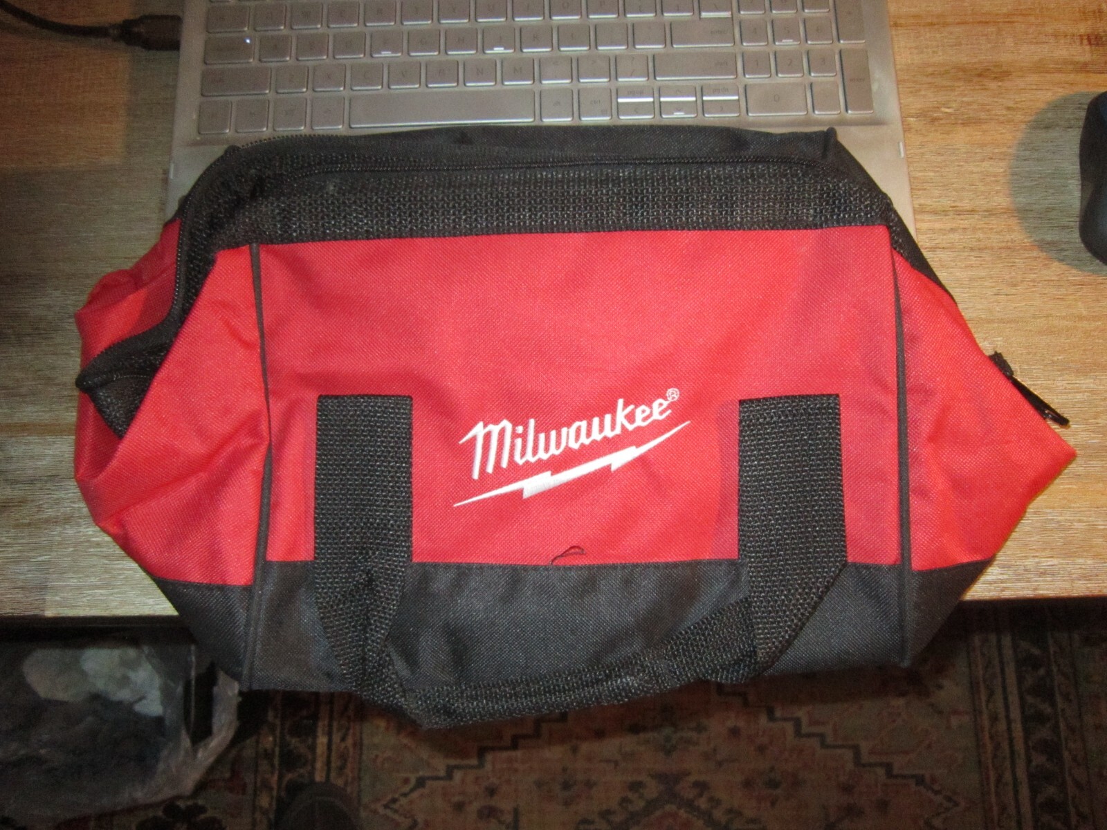 Milwaukee Canvas Tool Bag » Red / Black » Zipper Closure
