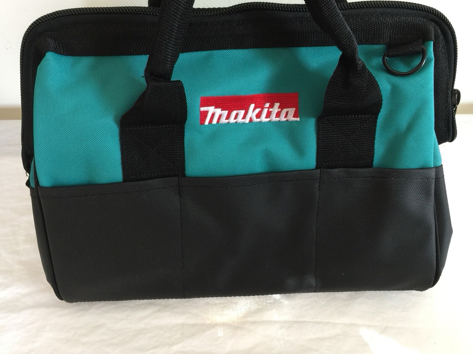 NWOT Makita Tool Bag W/ Shoulder Strap Blue Black 15”X8”X10” With Inner Pockets