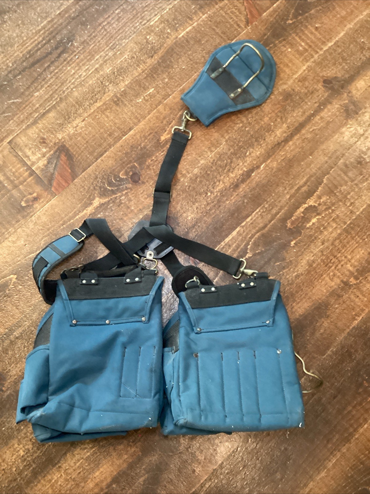 Custom Leathercraft (CLC) tool belt system, model 1614 With Extra Tool Holder