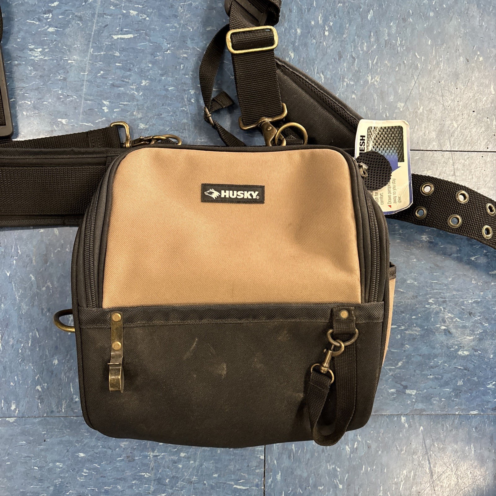 Brand New Old Stock Husky CONSGTRUCTION Tool Belt with Suspenders. Sturdy Breath