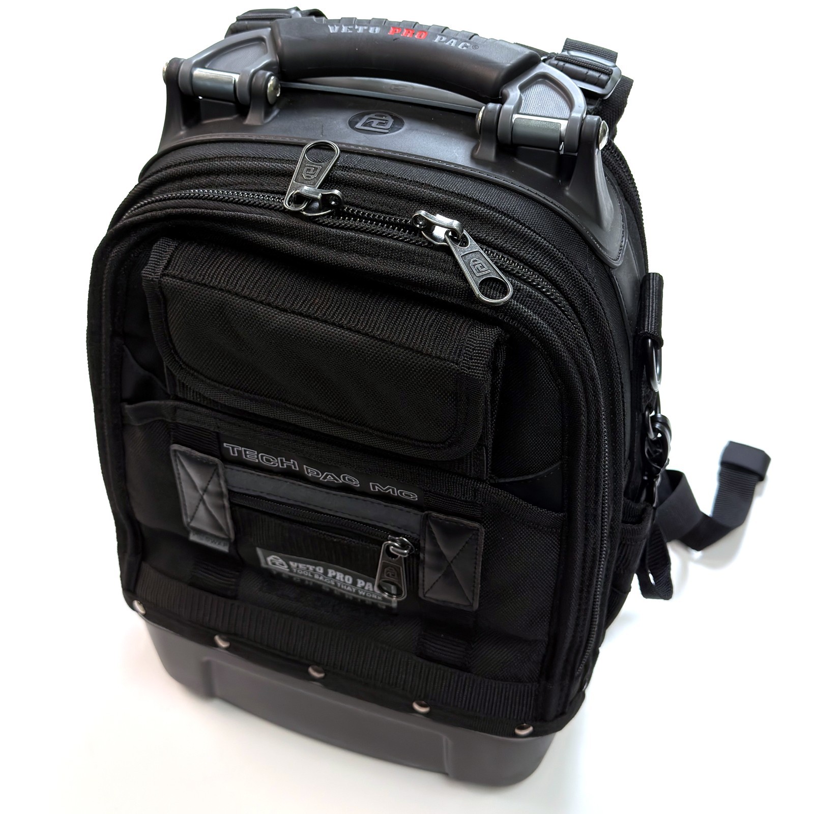 VETO PRO PAC TECH PAC MC – BLACKOUT – Tool Bag – Stealth TECH PAC MC with V-SWAP